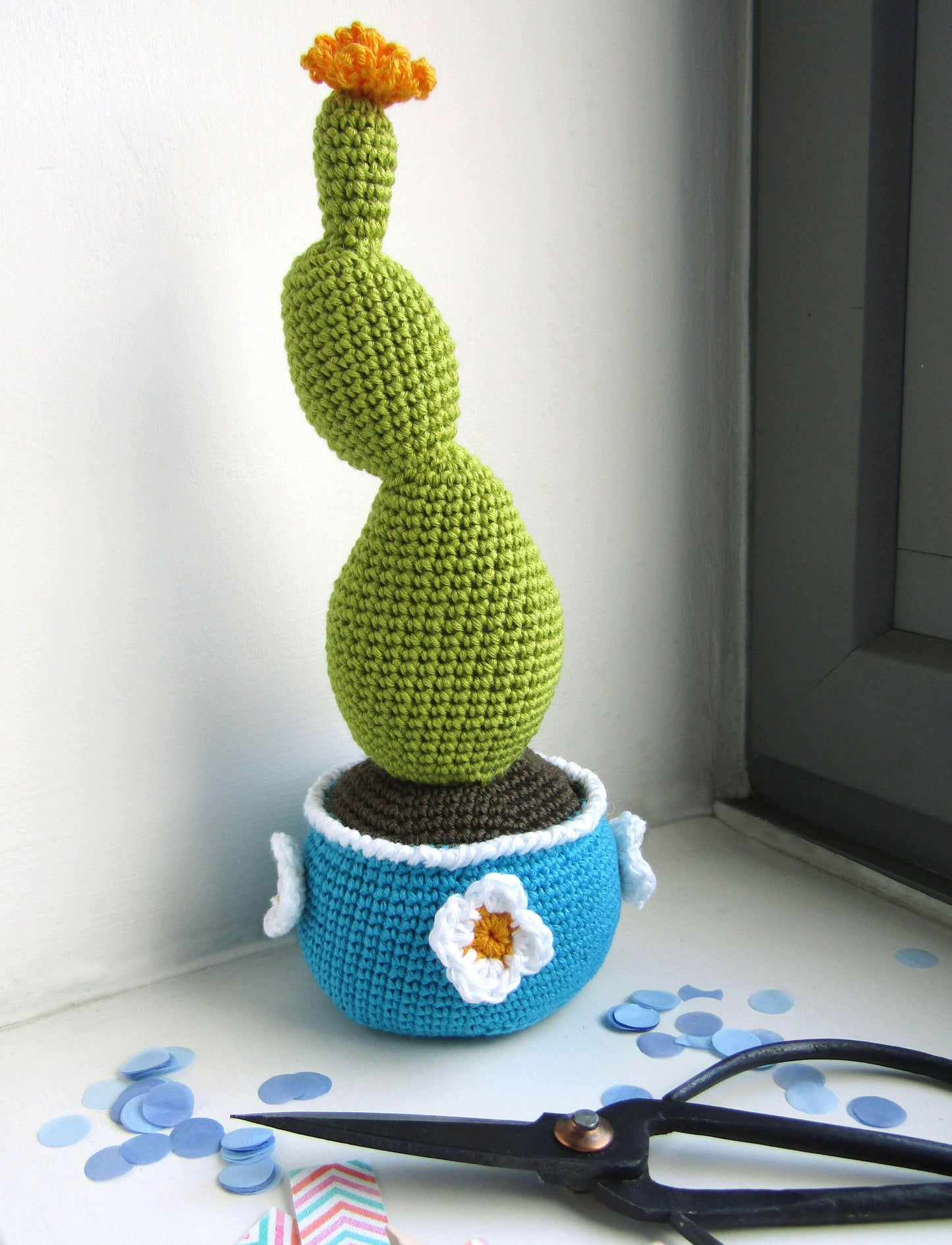 Art & Craft Kits Crochet Kit: Cactus with Crochet Pot homeware shops bristol gift shops bristol Tenguerengue